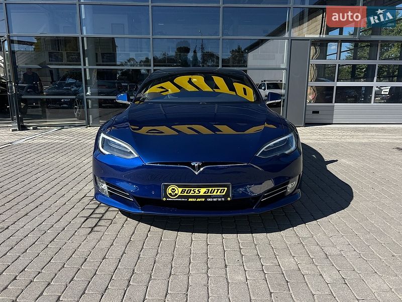 Ліфтбек Tesla Model S 2018 в Івано-Франківську