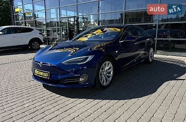 Ліфтбек Tesla Model S 2018 в Івано-Франківську