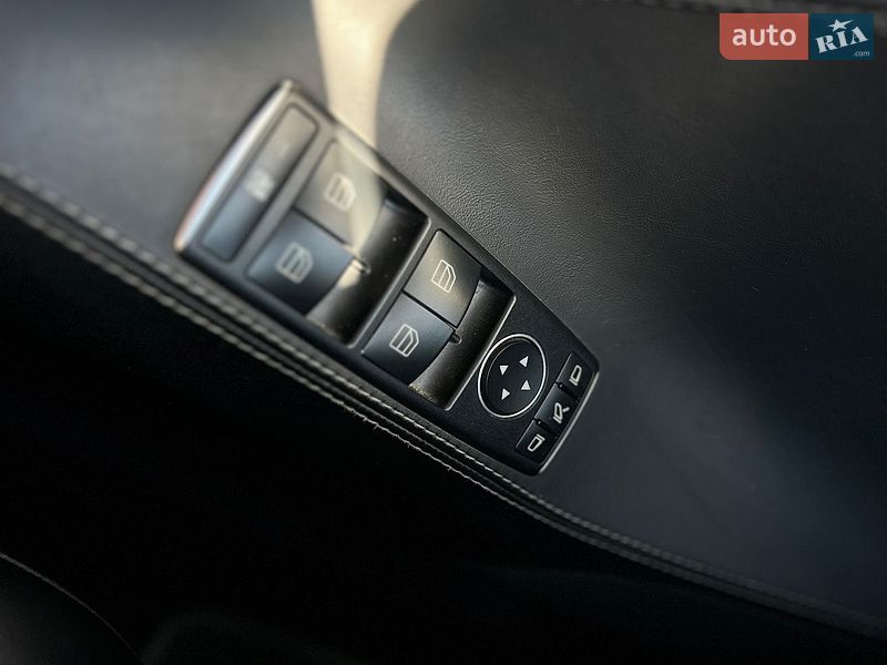 Ліфтбек Tesla Model S 2018 в Івано-Франківську