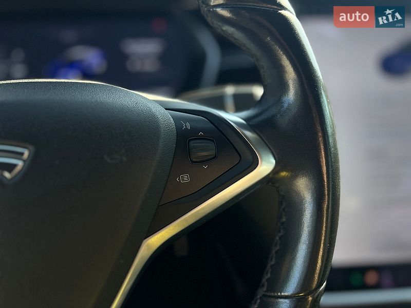Ліфтбек Tesla Model S 2018 в Івано-Франківську