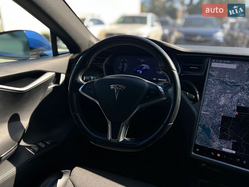 Ліфтбек Tesla Model S 2018 в Івано-Франківську