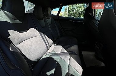 Ліфтбек Tesla Model S 2018 в Івано-Франківську