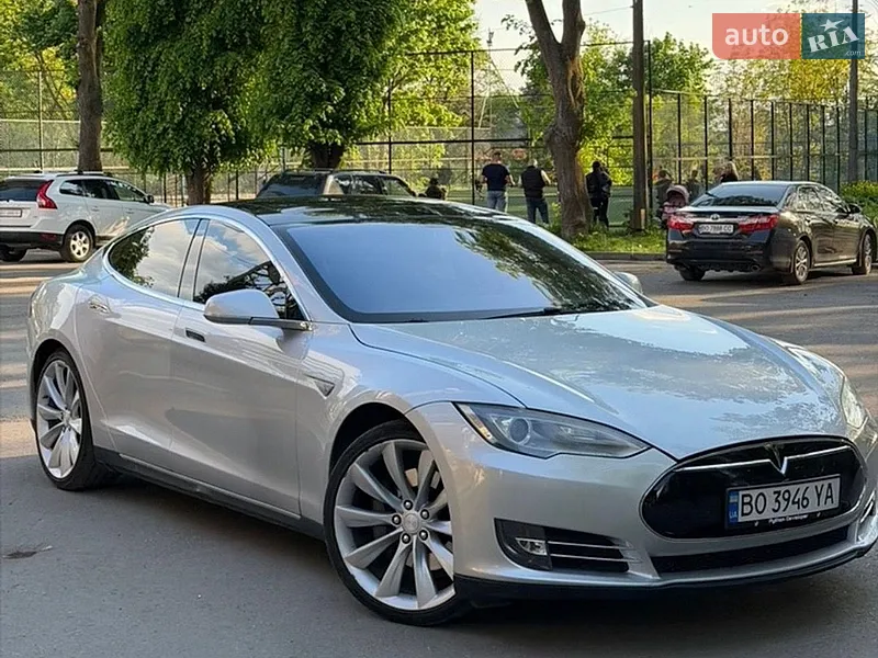 Tesla Model S
