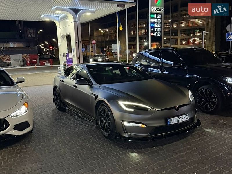 Ліфтбек Tesla Model S 2023 в Борисполі