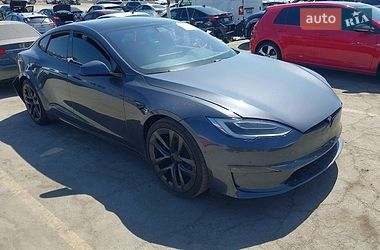 Tesla Model S 2021