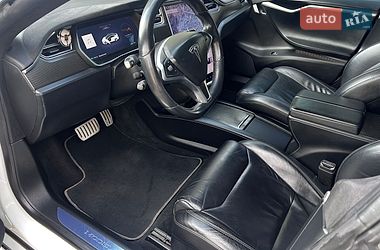 Лифтбек Tesla Model S 2017 в Ровно фото 12 Лифтбек Tesla Model S 2017 в Ровно