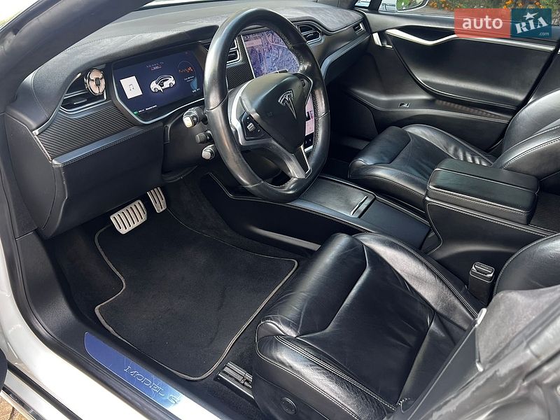Лифтбек Tesla Model S 2017 в Ровно фото 12 Лифтбек Tesla Model S 2017 в Ровно