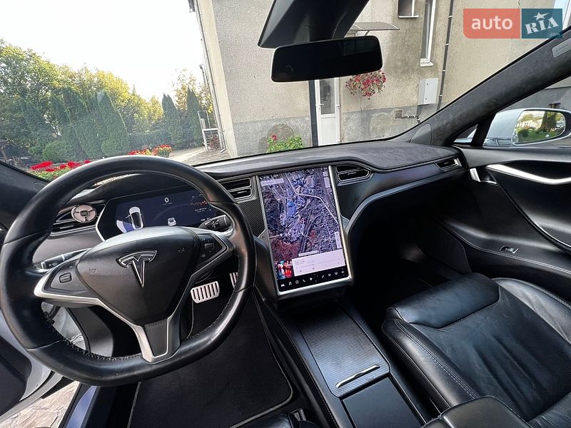 Лифтбек Tesla Model S 2017 в Ровно фото 14 Лифтбек Tesla Model S 2017 в Ровно
