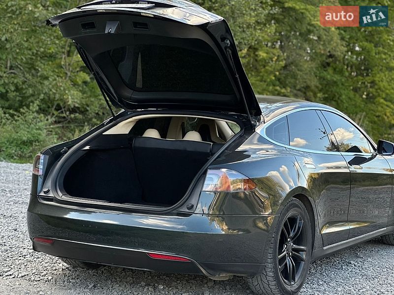 Лифтбек Tesla Model S 2013 в Виннице фото 14 Лифтбек Tesla Model S 2013 в Виннице