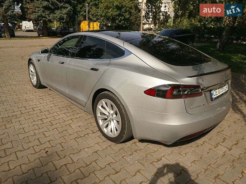 Лифтбек Tesla Model S 2018 в Черновцах фото 9 Лифтбек Tesla Model S 2018 в Черновцах
