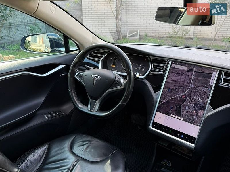Лифтбек Tesla Model S 2013 в Киеве