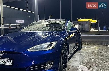 Лифтбек Tesla Model S 2016 в Софиевской Борщаговке