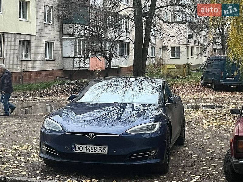 Ліфтбек Tesla Model S 2016 в Софіївській Борщагівці фото 9 Ліфтбек Tesla Model S 2016 в Софіївській Борщагівці