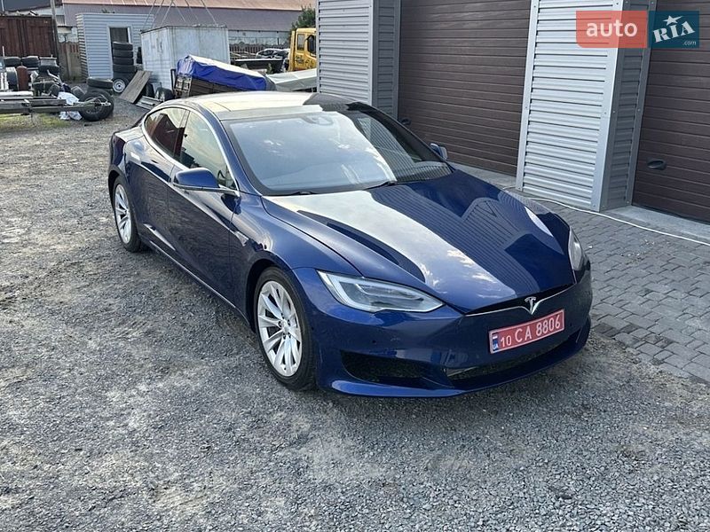 Ліфтбек Tesla Model S 2016 в Софіївській Борщагівці фото 36 Ліфтбек Tesla Model S 2016 в Софіївській Борщагівці