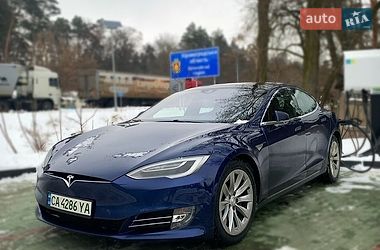 Лифтбек Tesla Model S 2016 в Софиевской Борщаговке