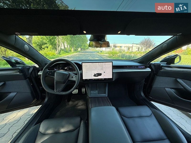 Лифтбек Tesla Model S 2023 в Ровно