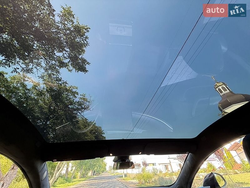 Лифтбек Tesla Model S 2023 в Ровно