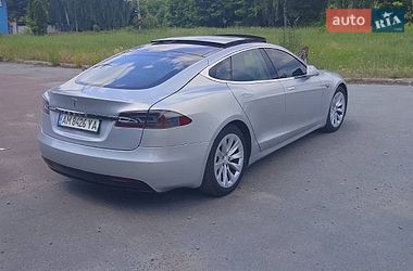 Лифтбек Tesla Model S 2016 в Житомире