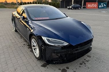 Ліфтбек Tesla Model S 2016 в Львові
