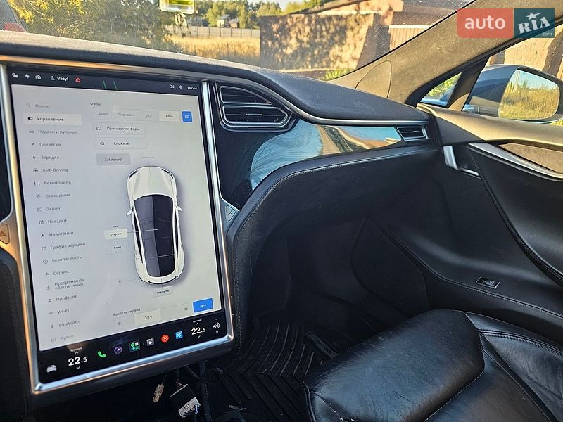 Ліфтбек Tesla Model S 2015 в Києві