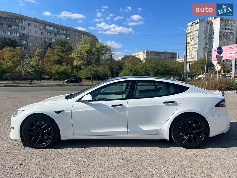 Лифтбек Tesla Model S 2021 в Одессе