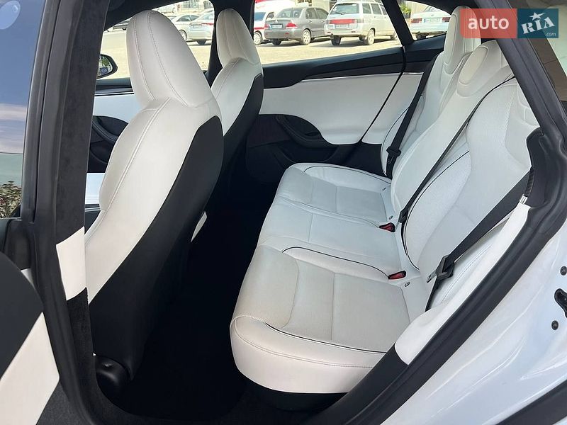 Лифтбек Tesla Model S 2021 в Одессе