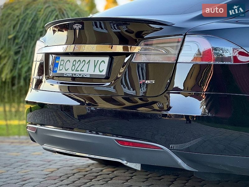Лифтбек Tesla Model S 2013 в Дрогобыче