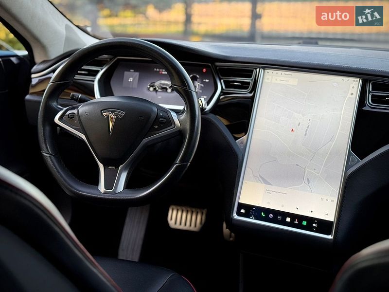 Лифтбек Tesla Model S 2013 в Дрогобыче