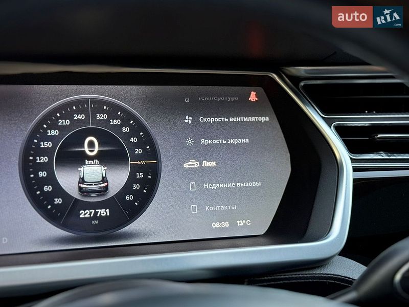 Лифтбек Tesla Model S 2013 в Дрогобыче