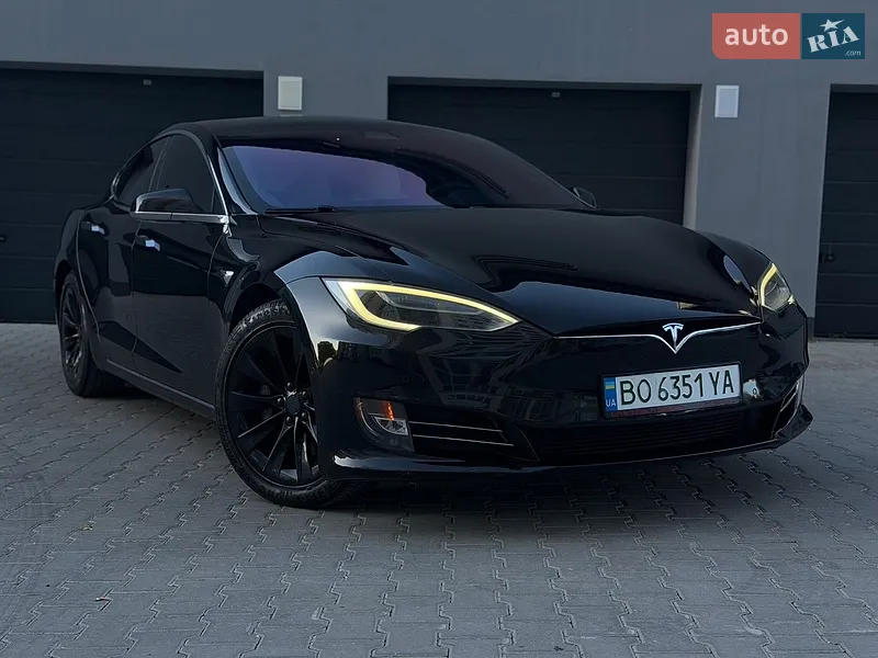 Tesla Model S 2017