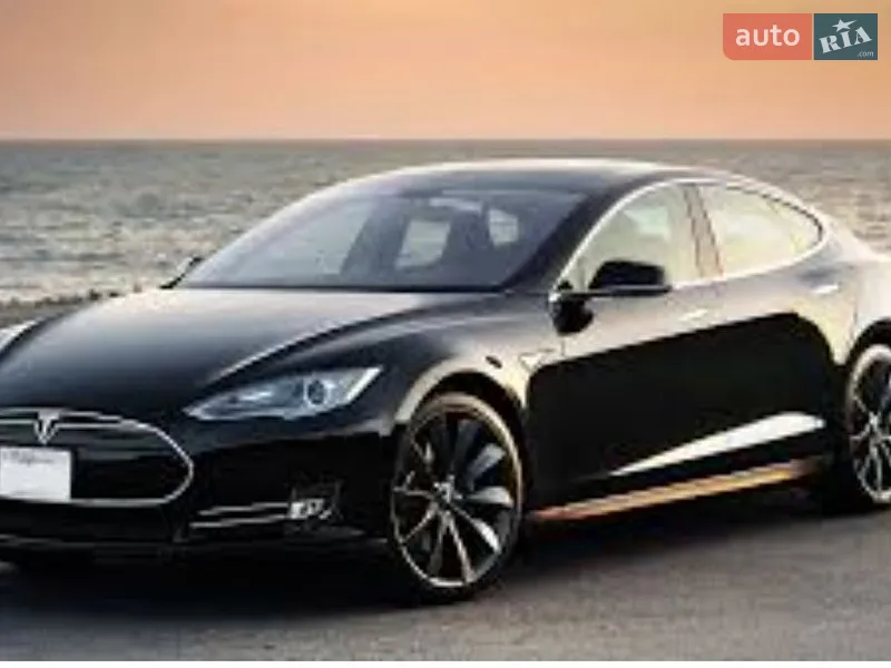 Tesla Model S 2015