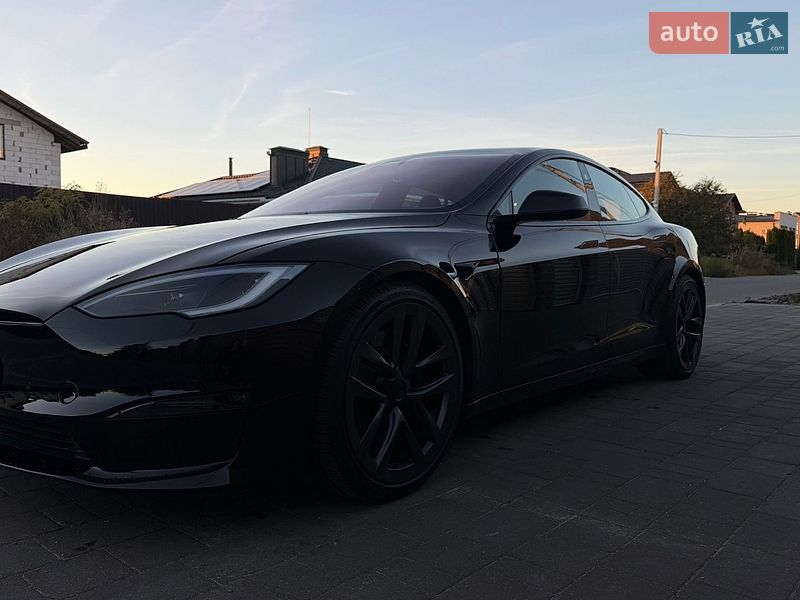 Ліфтбек Tesla Model S 2023 в Києві