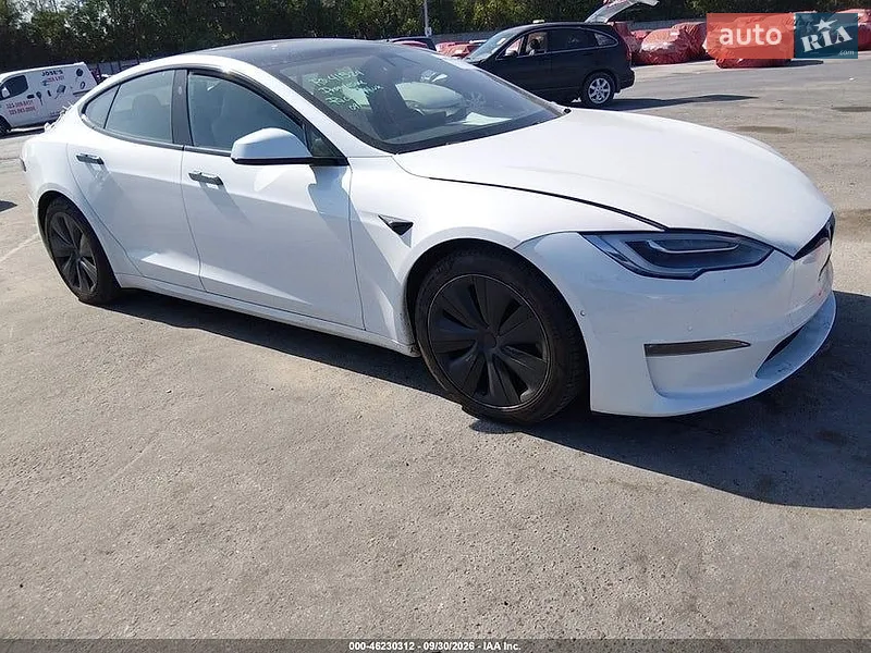 Tesla Model S 2021