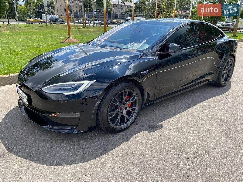 Лифтбек Tesla Model S 2021 в Киеве фото 3 Лифтбек Tesla Model S 2021 в Киеве