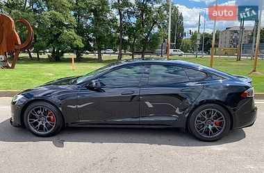 Лифтбек Tesla Model S 2021 в Киеве фото 6 Лифтбек Tesla Model S 2021 в Киеве