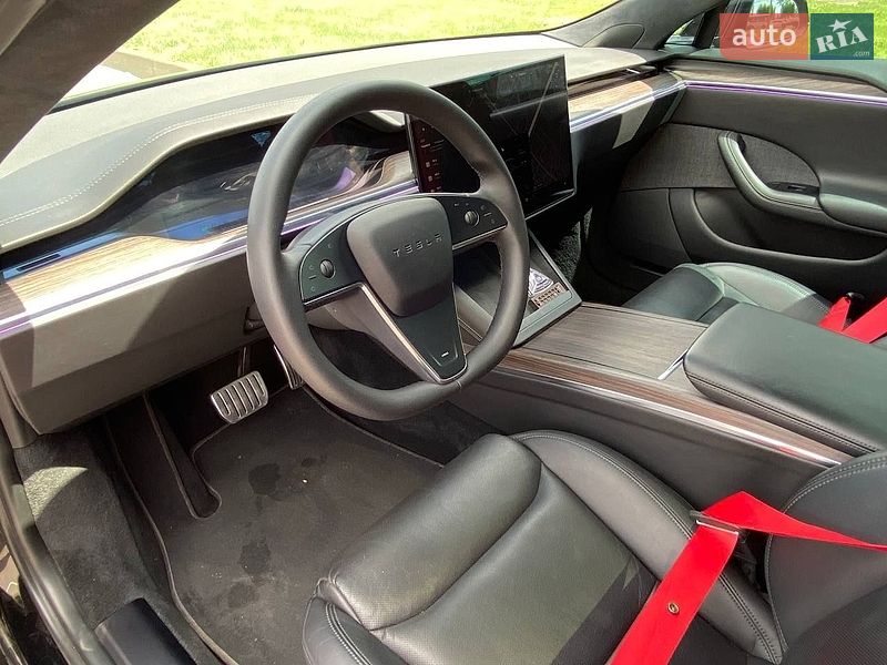 Лифтбек Tesla Model S 2021 в Киеве фото 19 Лифтбек Tesla Model S 2021 в Киеве