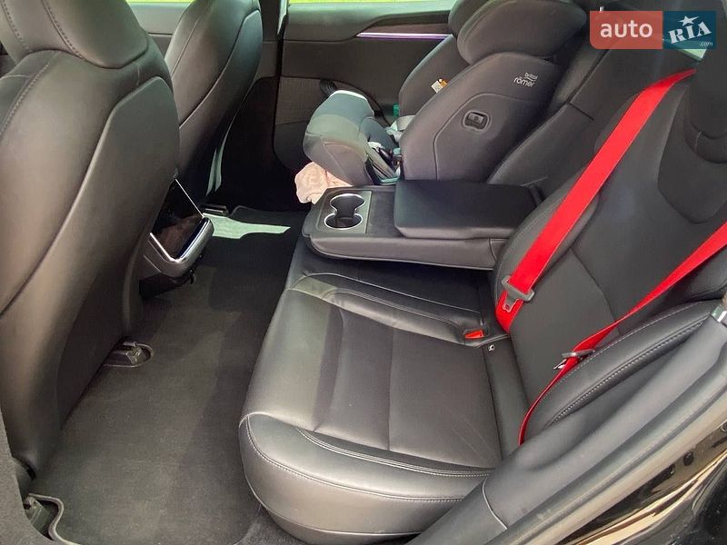 Лифтбек Tesla Model S 2021 в Киеве фото 27 Лифтбек Tesla Model S 2021 в Киеве