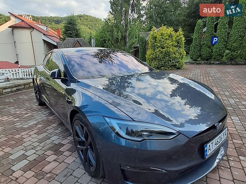 Лифтбек Tesla Model S 2021 в Коломые