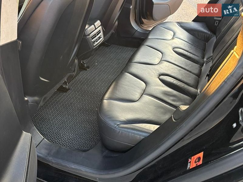 Ліфтбек Tesla Model S 2014 в Миколаєві фото 13 Ліфтбек Tesla Model S 2014 в Миколаєві