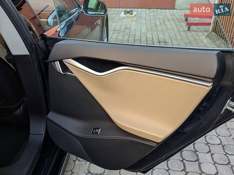 Ліфтбек Tesla Model S 2014 в Ковелі фото 15 Ліфтбек Tesla Model S 2014 в Ковелі