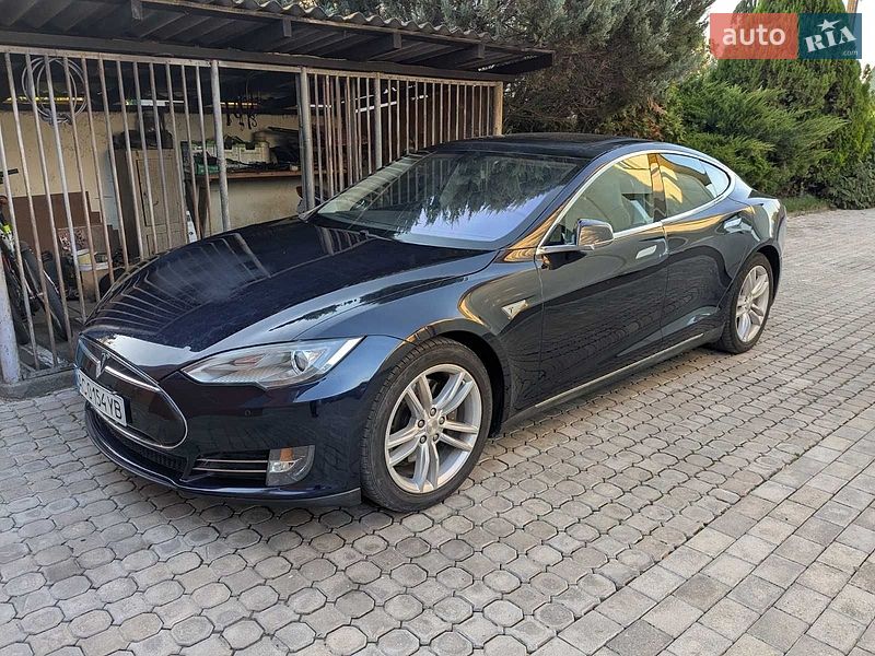 Ліфтбек Tesla Model S 2014 в Ковелі фото 3 Ліфтбек Tesla Model S 2014 в Ковелі
