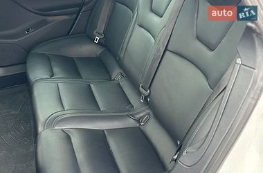 Ліфтбек Tesla Model S 2019 в Києві