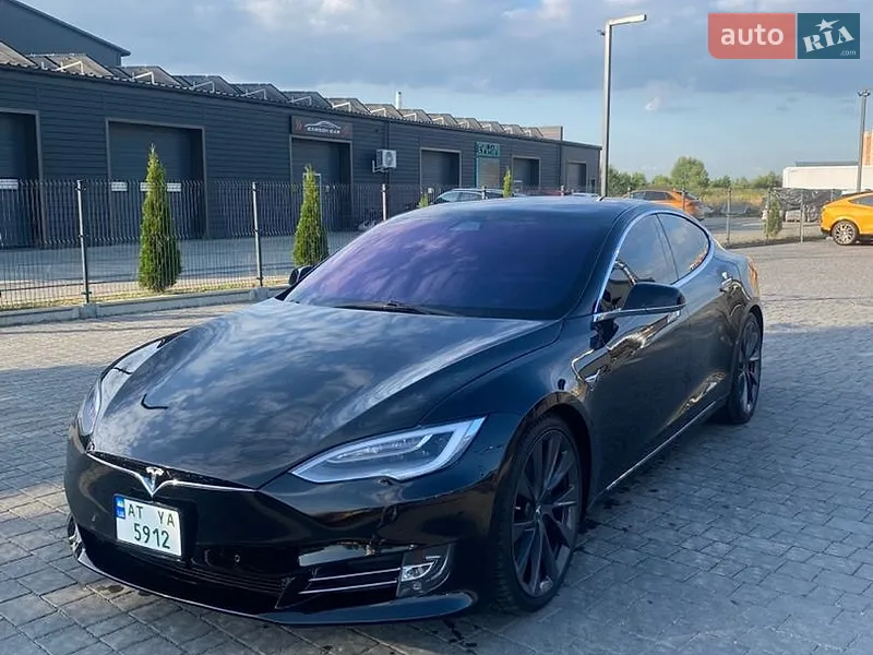 Tesla Model S