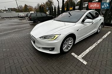 Лифтбек Tesla Model S 2018 в Каменец-Подольском