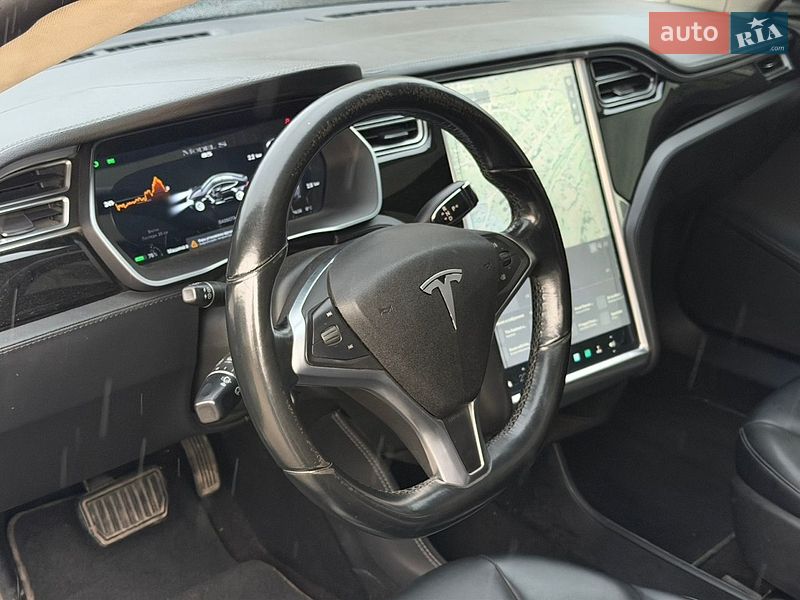Лифтбек Tesla Model S 2014 в Коломые