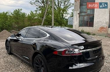 Лифтбек Tesla Model S 2014 в Коломые
