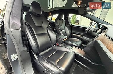 Ліфтбек Tesla Model S 2020 в Стрию