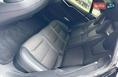 Лифтбек Tesla Model S 2018 в Ковеле