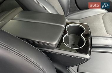 Лифтбек Tesla Model S 2018 в Ковеле