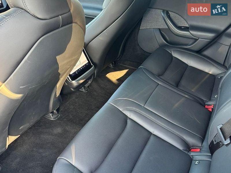 Ліфтбек Tesla Model S 2021 в Києві